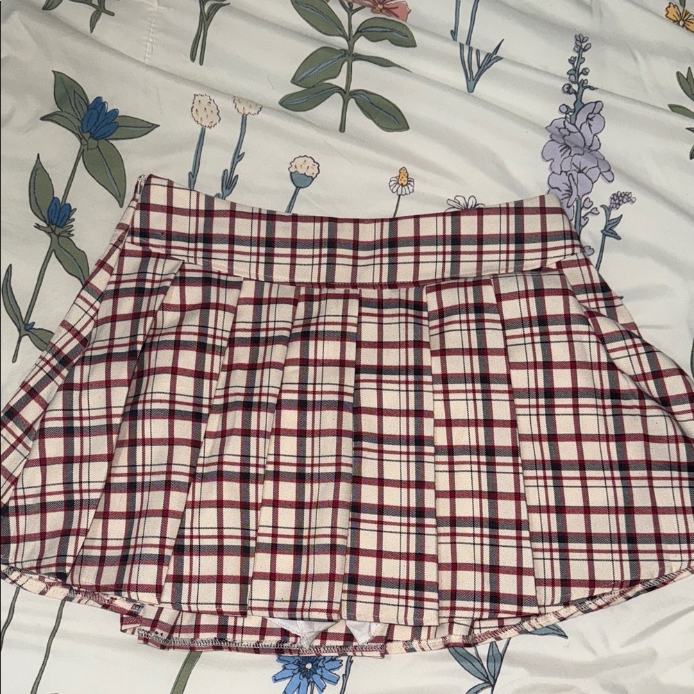 ROMWE Red and White Plaid Skater Skirt